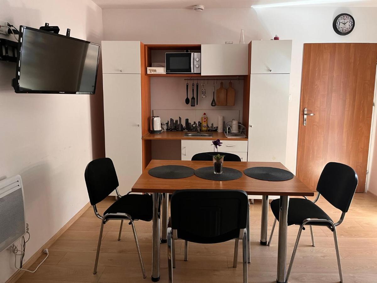 Apartamento White Garden Oświęcim Exterior foto